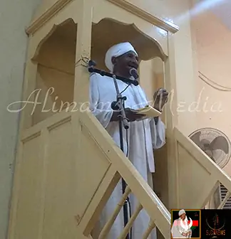 أول صلاة جمعة للإمام الصادق المهدي بعد العودة بمسجد الإمام عبد الرحمن