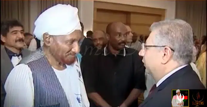 الإمام الصادق المهدي في إحتفالية سفارة مصر في السودان بالذكرى ال65 لثورة 23 يوليو